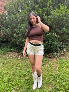 Meet your Posher, Logan